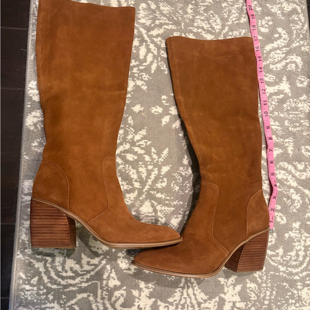 Steve Madden “ Yancy” Tan knee high, Heeled Boots - Picture 2 of 9